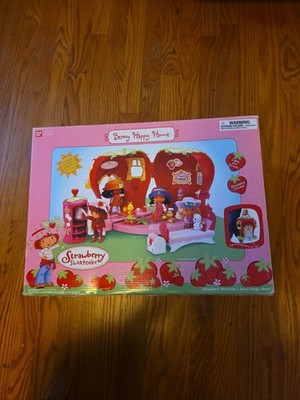 Very Rare Strawberry Shortcake Berry Happy Home Playset 2003 SSC BHH NEW IN BOX 