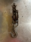 Antique Iron Pulley With Swivel And Brake — photo 2
