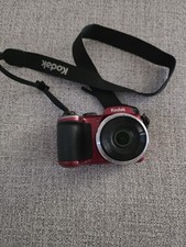 Kodak PixPro AZ251 16.0MP 25X Zoom Wide Angle Digital Camera