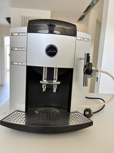 Jura Impressa F90 Kaffeevollautomat