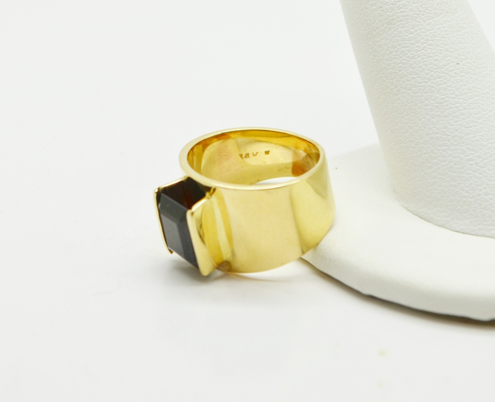 14k Yellow Gold Red Rectangular Stone Ring SZ 6.7… - image 5