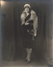 Pretty Lady 1930s Photo Portrait Vaudeville Lady Socialite  b*P185c