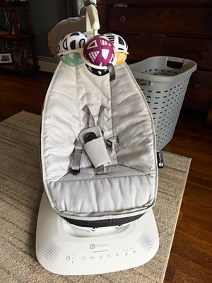 4moms MamaRoo Infant Baby Swing with Toy Bar, Gray/White MPN 2000800