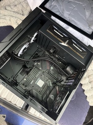 GIGABYTE AORUS C300 GLASS ATX Mid Tower Case - Schwarz