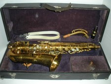 Vintage Saxophone The Buescher True-Tone Elkhart Indiana U.S.A. Old w/Case