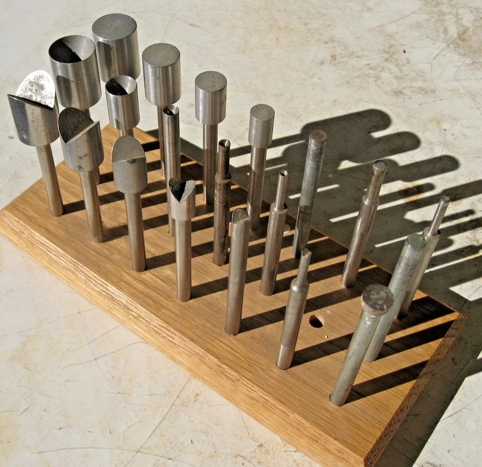 12 ALUMINUM DOPS FOR FACETING, 1/4" shank LENGTH 3.4"