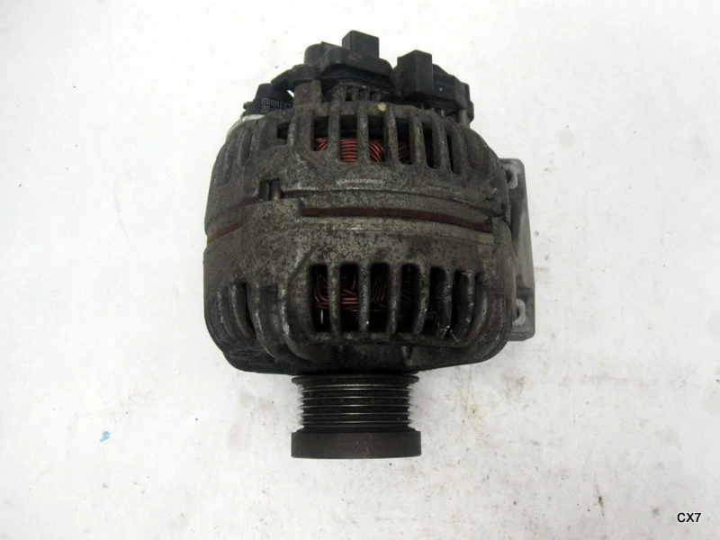 Alternador Volvo S60 15005 30667787 2005-2009 OEM DAÑADO Foto 3 de 4