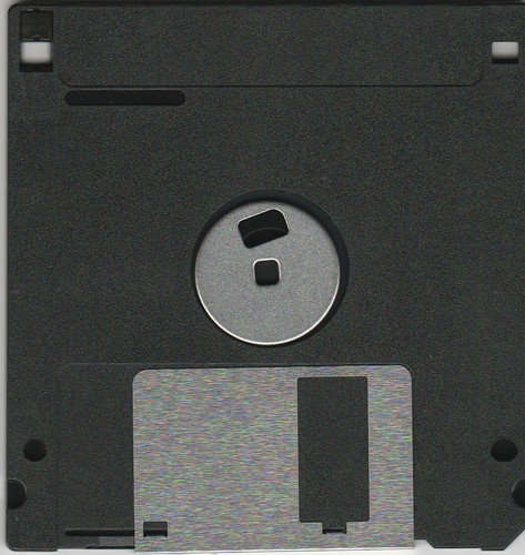 Small Computer Book Club Internet Communications Disk ~ 3.5 disk - Picture 2 of 2
