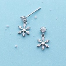925 sterling silver dainty cubic zirconia snowflake stud earrings