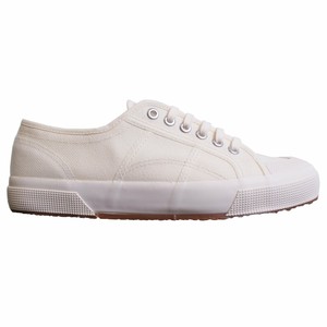 superga ecru