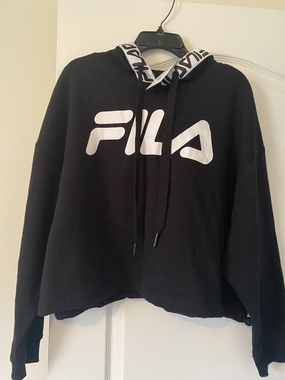 FILA Felpa con cappuccio donna nera tagliata taglia 2XL