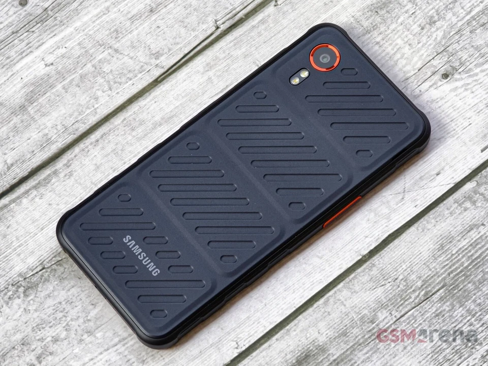 三星 Galaxy XCover7 5G SM-G556B/DS 128GB 6GB 双 SIM 无锁版 全球版 — 第 2/4 张图片