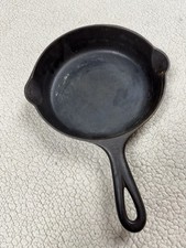 Vintage Cast Iron Griswold Skillet #5 724A ERIE PA Small Block Logo Dbl Spout