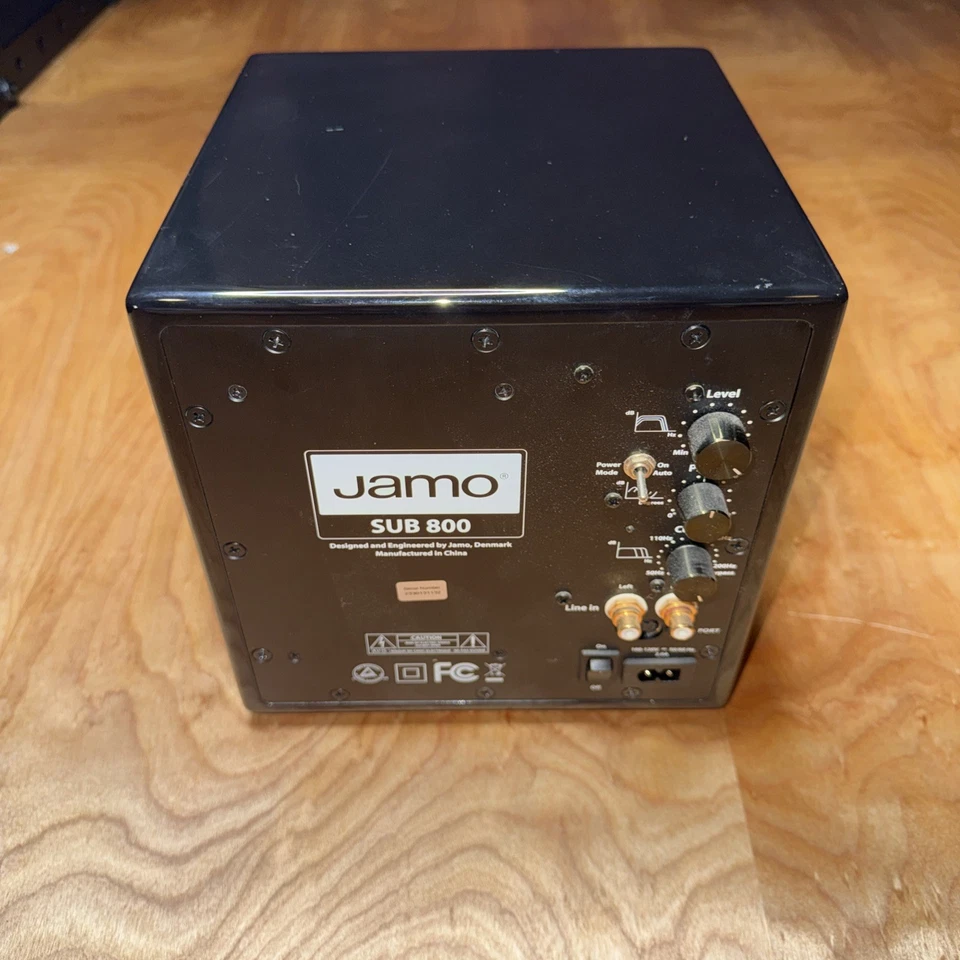 Jamo Sub 800 低音炮板放大器光泽黑色 Laquer Micro 800W — 第 2/4 张图片