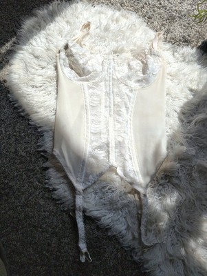 Adonna Vintage Lace Corset with Garters Small