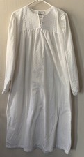 Vintage Amanda Stewart Intimates White women  s Muu Muu nightgown Sears Large