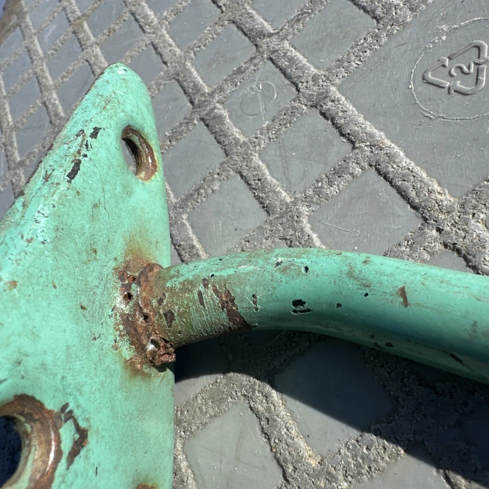 Brazo del espejo retrovisor exterior diestro despegue Chevrolet GMC Pickup Suburban C10 1960-1966 Foto 3 de 4