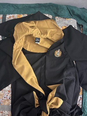 Official Universal Studios Harry Potter Hufflepuff Adult Robe Wizarding World