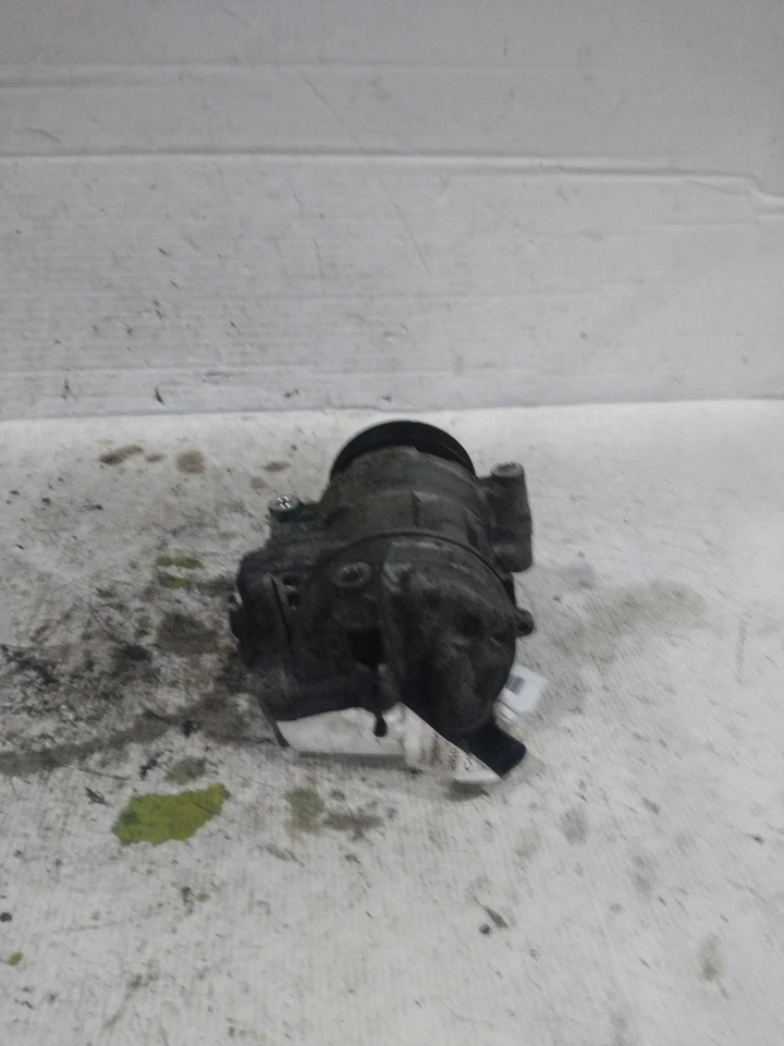2010 AUDI A4 A/C Compressor 2.0L OEM 82000 Miles Blue 8K0260805E, 8K0260805L - Изображение 2 из 3
