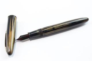 Vintage Sheaffer Balance Fountain Pen Writing Brown Stripe 14ct Nib