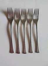 Dalia Guernica 18/10 Spain Satin Salad Fork 7 3/8" Stainless Flatware Set of 5