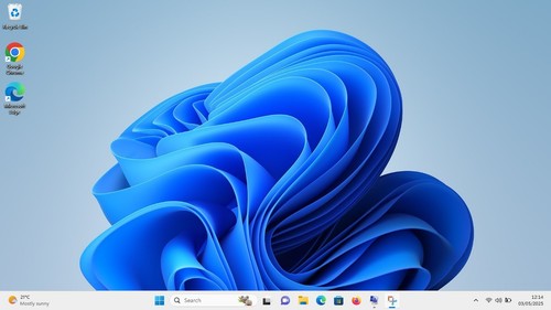 HP 250 G5 Windows 11 Laptop - Picture 2 of 9