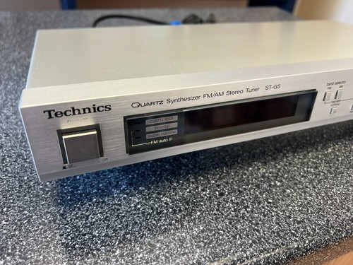 Technics ST-G5 Quartz Synthesizer AM / FM Stereo Tuner