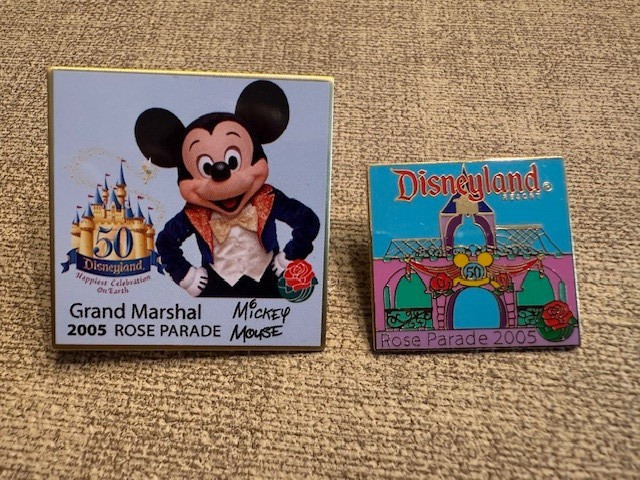 (2) 2005 ROSE PARADE MICKEY MOUSE DLAND 50th Disney Licensed NEW YEARS