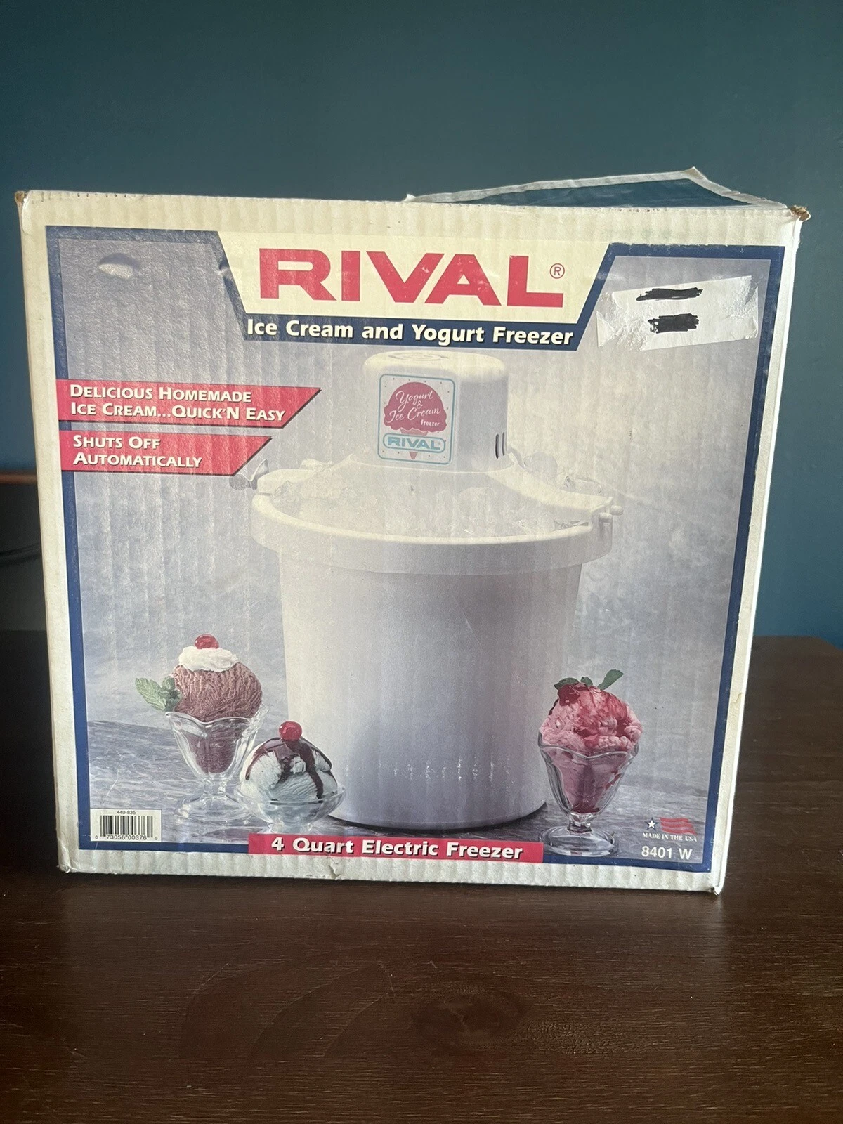 Vintage Rival Ice Cream & Yogurt Freezer Maker Model 8401 Electric 4 Quart