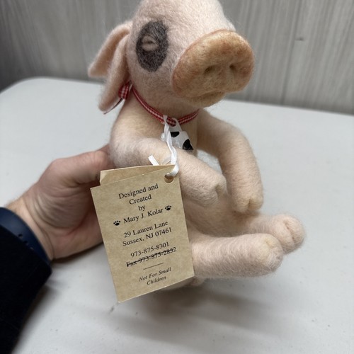 Pochung Mountain Mary J. Kolar Limited Edition 10" Needle Felted Pig 'WILEY' - Picture 19 of 21