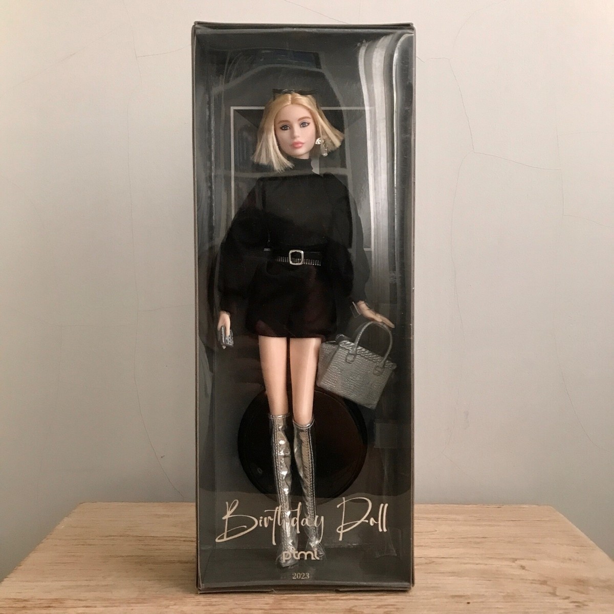 Barbie PTMI 2023 Vogue Black New in Box | eBay Barbie PTMI 2023 Vogue Black New in Box | eBay