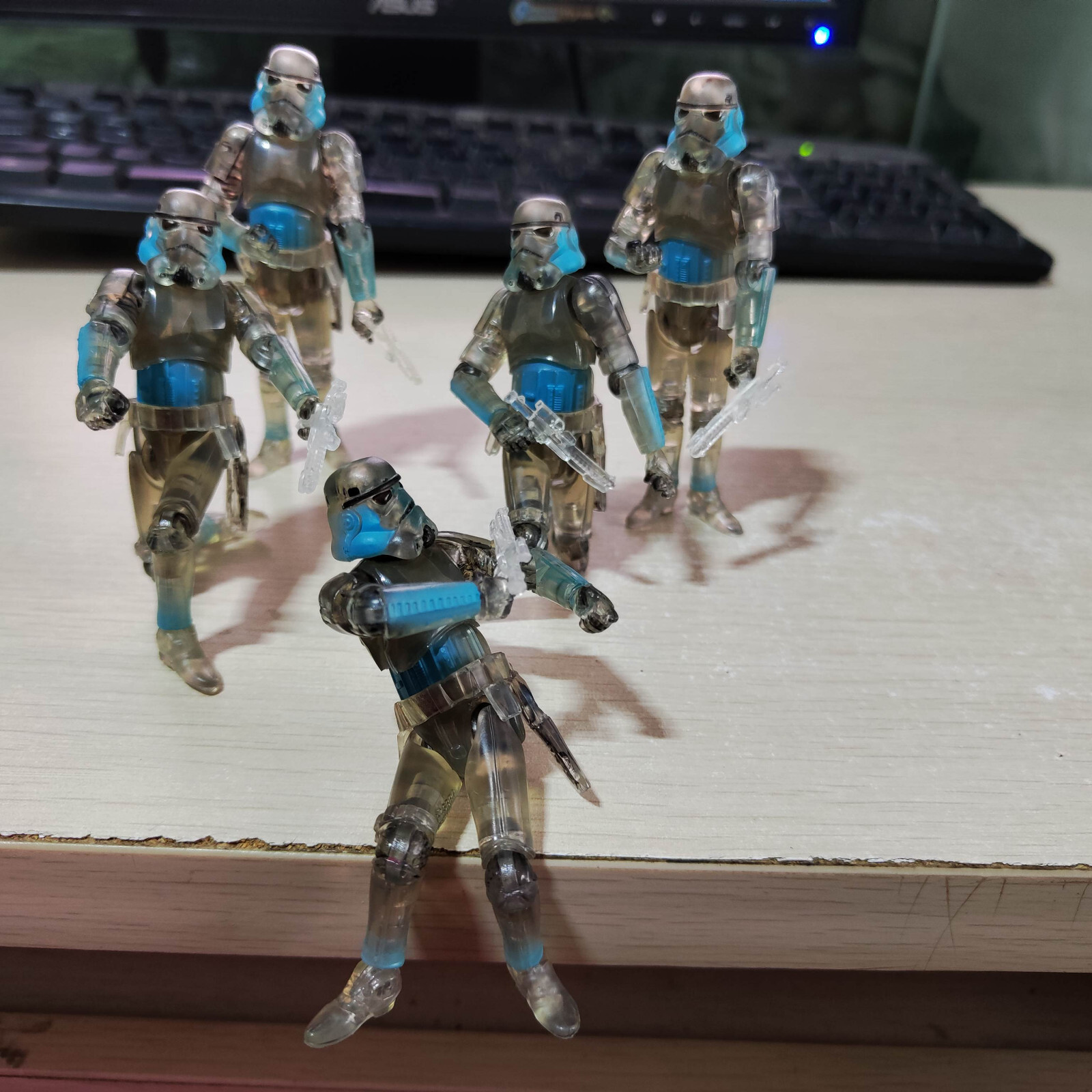 Picture 1 of 4