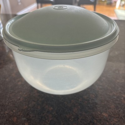 Tupperware Lettuce Keeper Crisper Green #1424-2 With Dome Lid