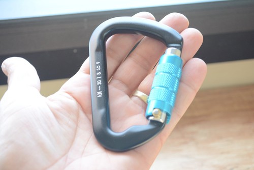 5 Stück!! Karabiner Aluminium 6722 Pfund, 30 kn, automatische Verriegelung. du bekommst 5 davon! - Bild 6 von 6