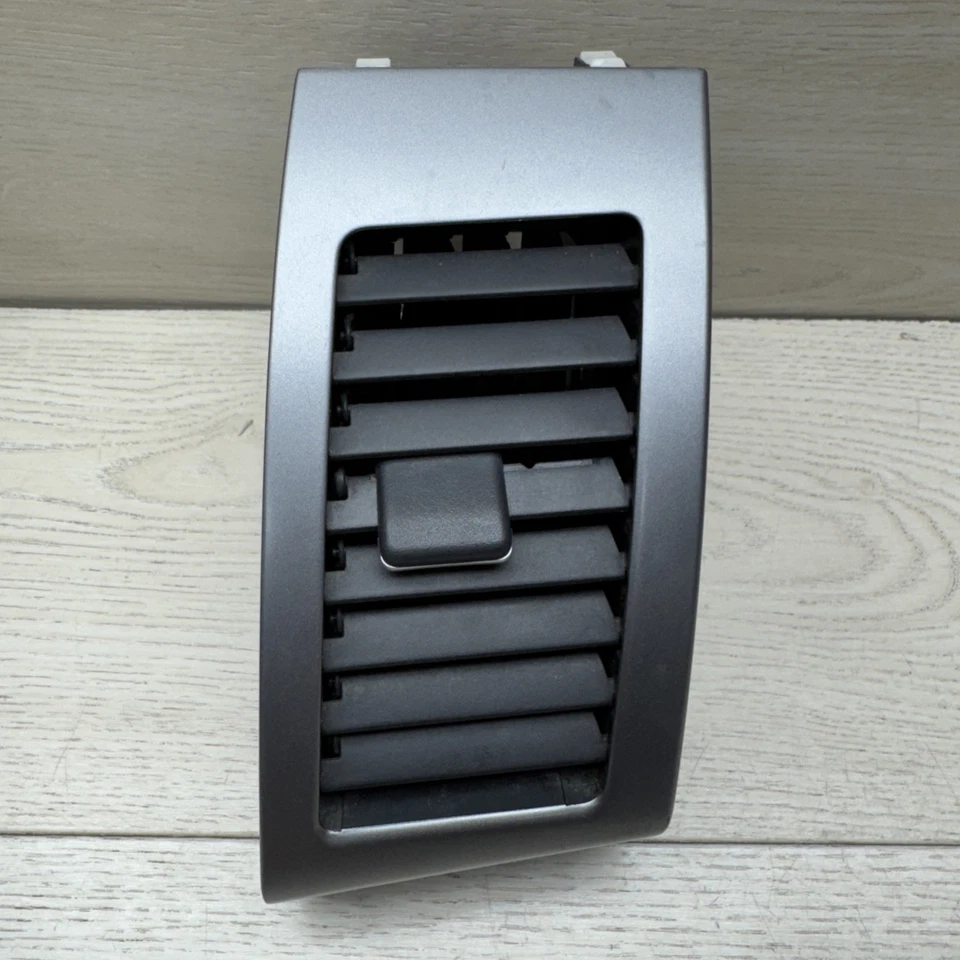 2007-2012 Mitsubishi Outlander passageiro painel lateral direito exterior acabamento de ventilação de ar fabricante de equipamento original - Imagem 2 de 4