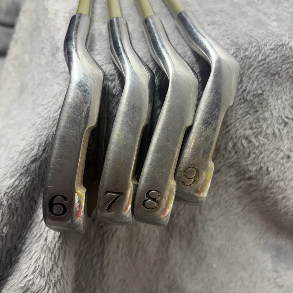 Женские клюшки для гольфа айроны XPC+ 6,7,8,9 графитовый гибкий стержень баланс по периметру для правосторонней стойки - Изображение 3 из 4