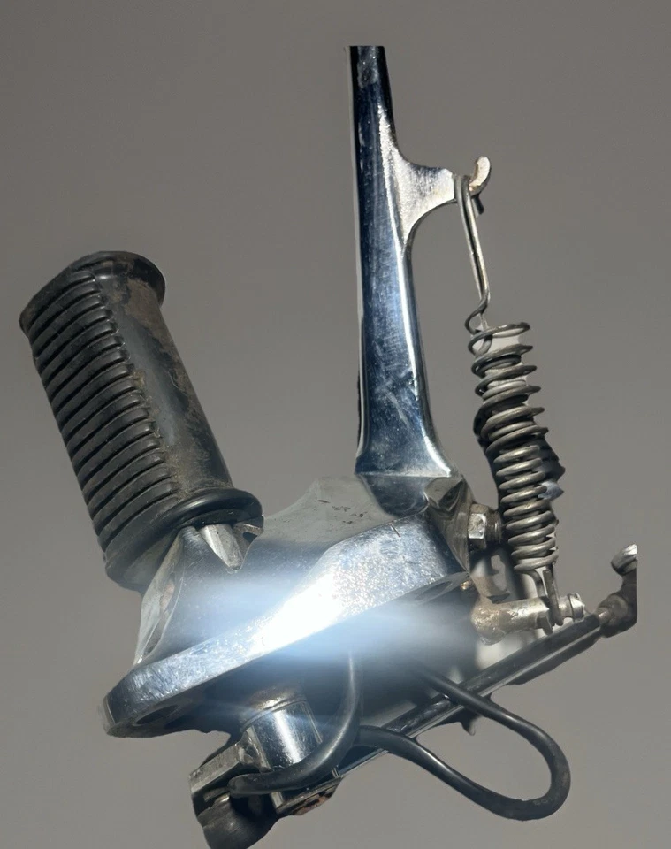 86-04 Suzuki Savage LS650 1994 OEM clavija delantera izquierda pedal palanca de cambios acoplamiento Foto 2 de 4