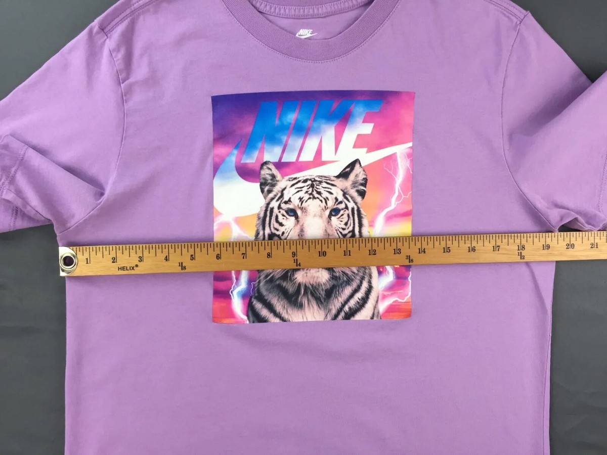 The Nike Tee Women's Size Medium Lavender White Tiger