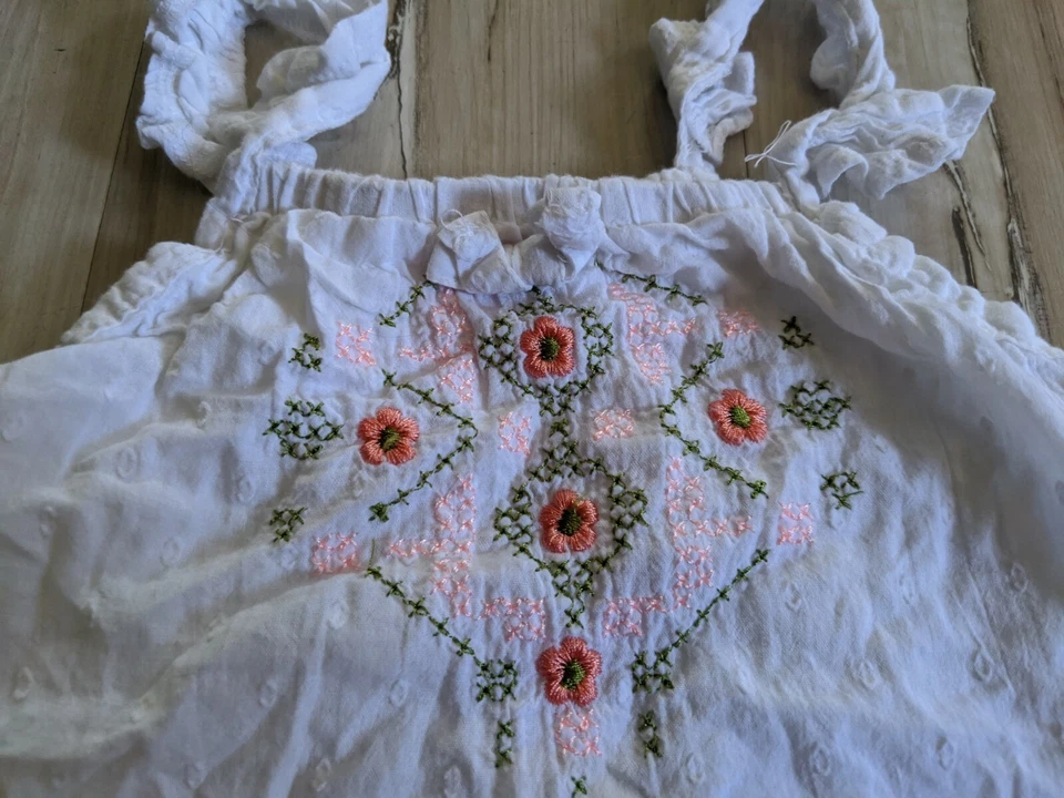 Nannette Girl’s Kids Tank Top Shirt Top Floral Embroidered White Sleeveless Sz 5 - Image 2 of 4