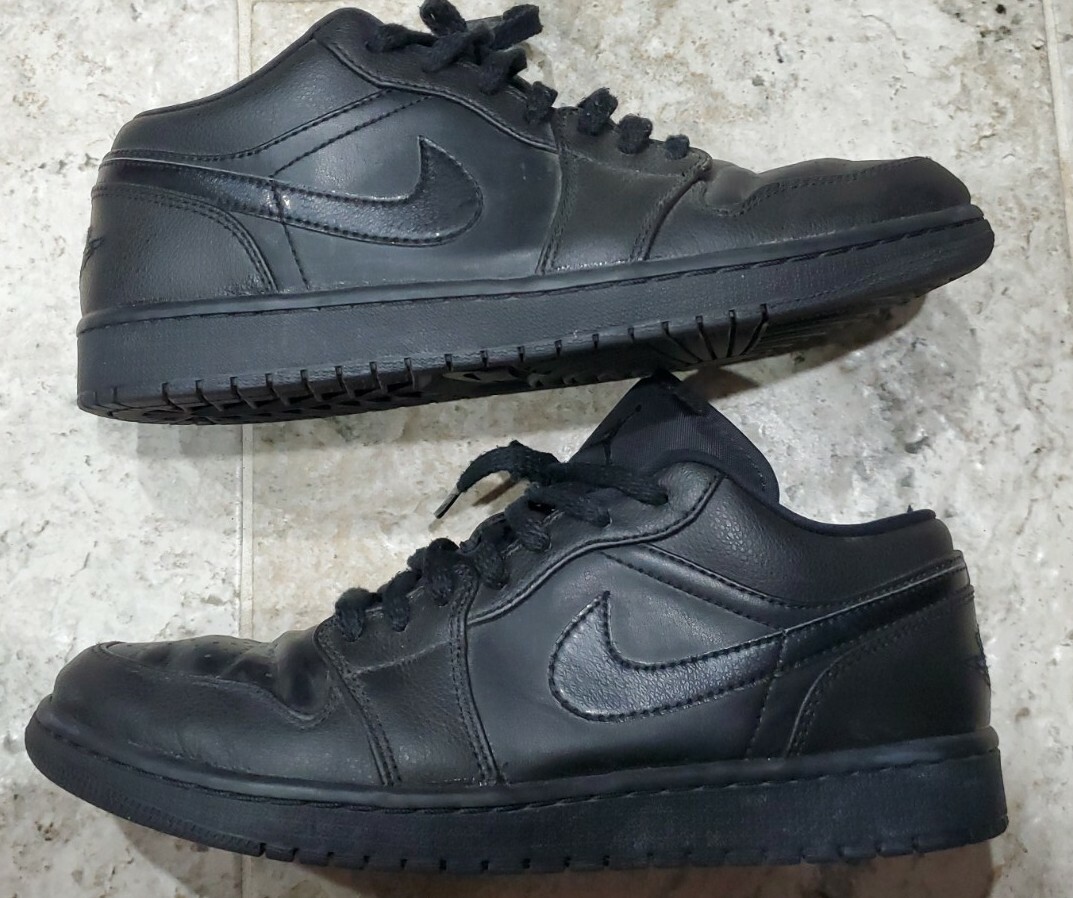 2015 Nike Air Jordan 1 Retro Low Triple Black Sneakers 553558-017