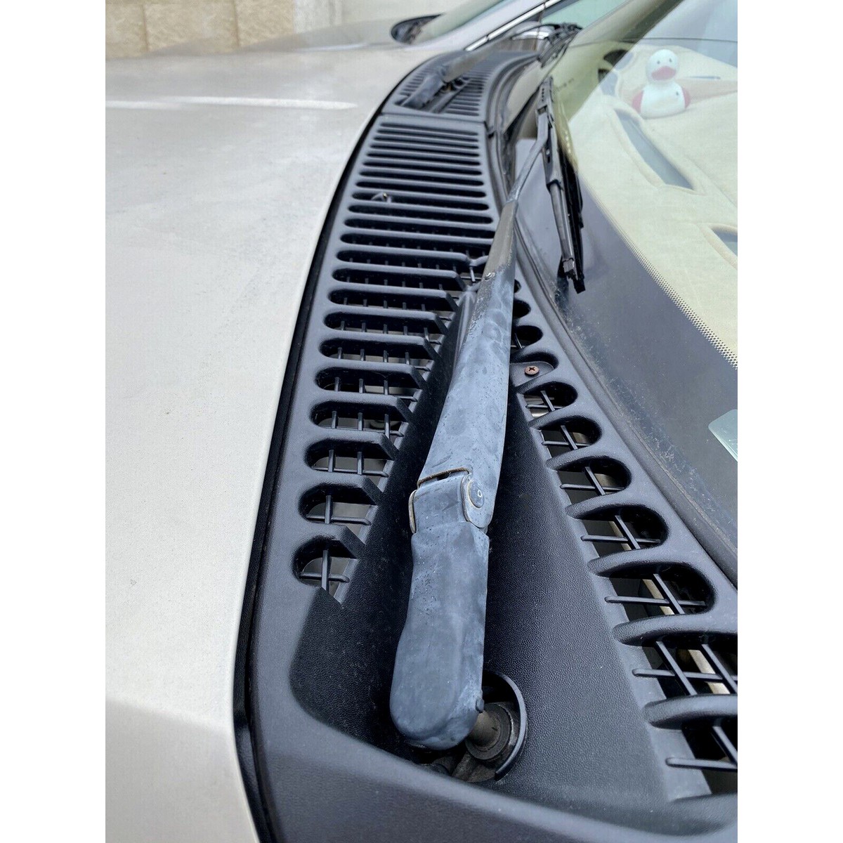 Ft Ford F250 F350 Excurson Wndsheld Wper Vent Cowl Screen Cover