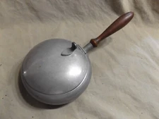 Vintage Stieff Pewter Crummer Silent Butler #P20-16 Wood Turned Handle No Brush