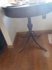 Victorian Antique Rococo Revival Round wood Plant Fern Parlor Side End Table