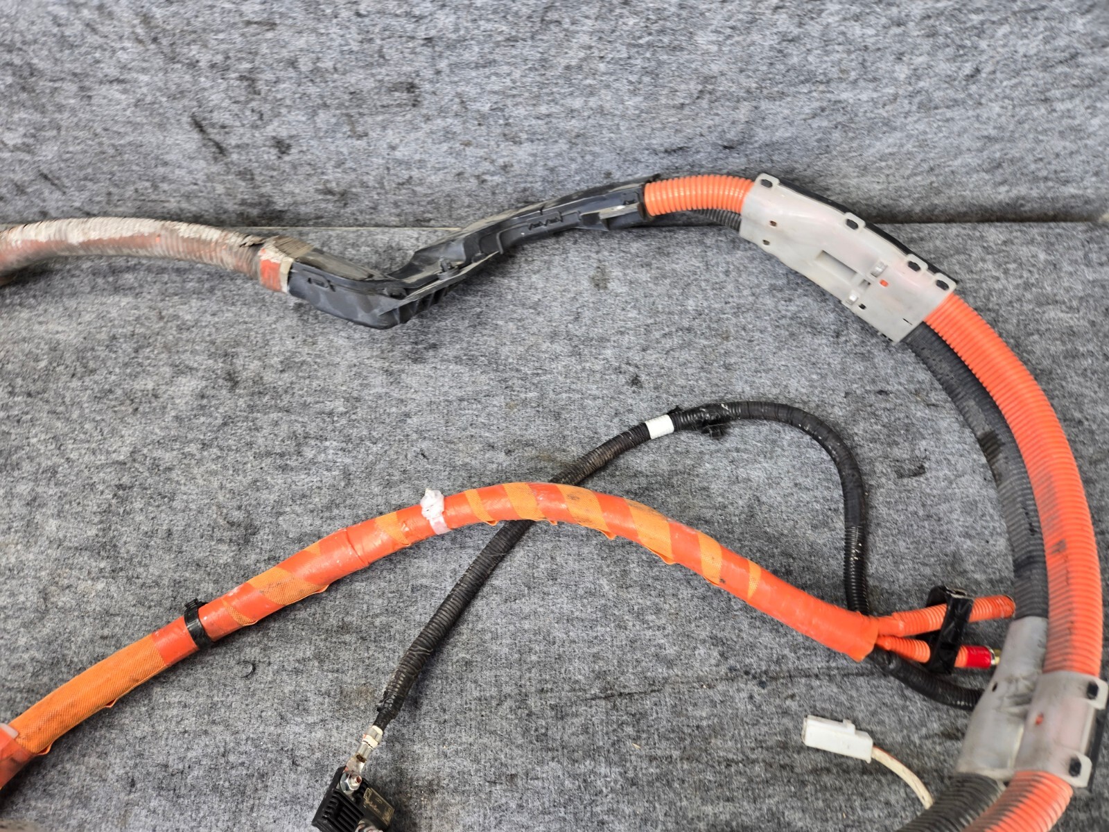 POSITIVE BATTERY CABLE CONNECTOR WIRE HARNESS ASSEMBLY LEXUS 10-12 HS250h OEM