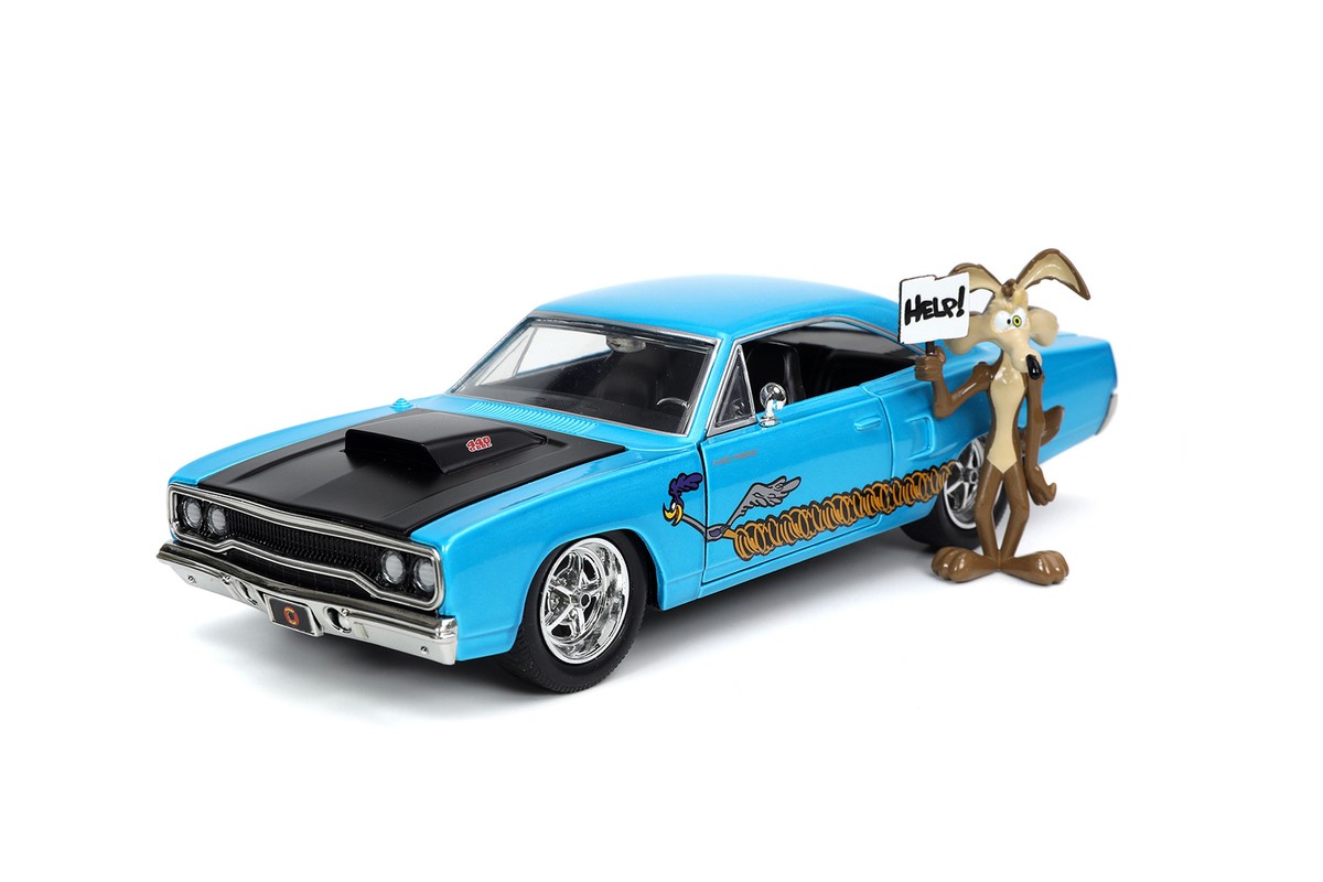 1970 PLYMOUTH ROAD RUNNER WITH WILE E. COYOTE 1/24 scale DIECAST