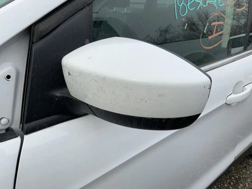 Driver Side View Mirror Painted Cap Non-heated Fits 17-19 ESCAPE 1332097