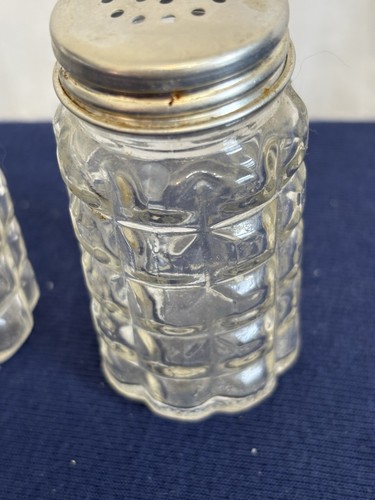 Vintage Anchor Hocking Clear Crystal Salt And Pepper Shakers - Picture 3 of 5