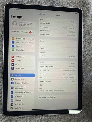 Apple iPad Air 11'' Wi-Fi + Cellular Unlocked 1TB Space Gray MUXR3LL/A