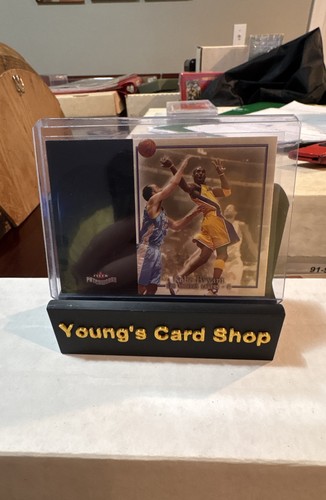 Kobe Bryant #35 2003 Fleer Patchworks card