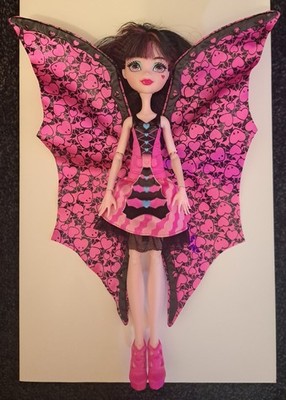 Mattel Monster High DNX65 Draculaura Transformation